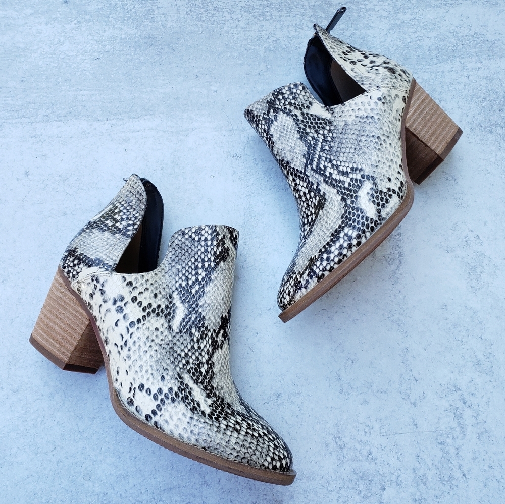 Blondo Waterproof Leather Snakeskin Python Ankle … - image 7